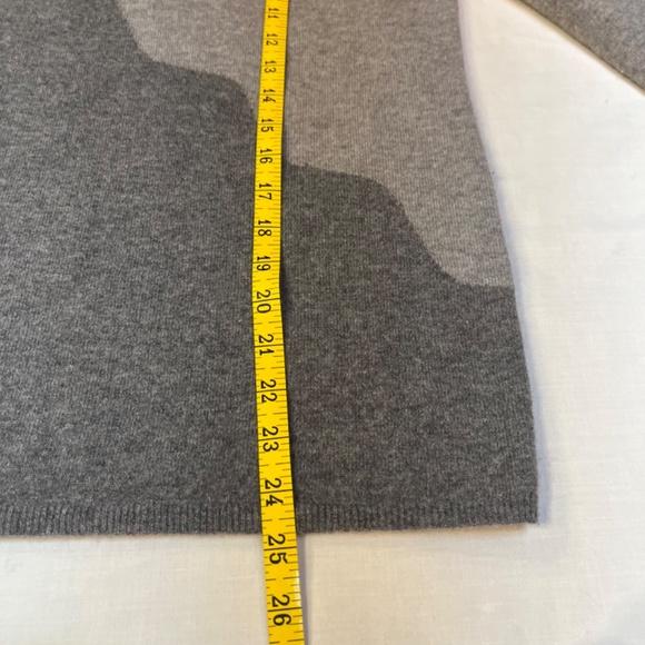 Long Sleeve 2 Tone Gray Cashmere Sweater Size S - Picture 7 of 7